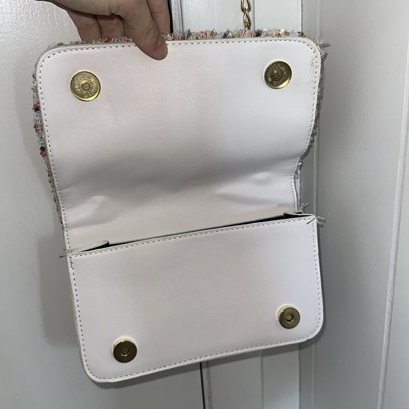 white lace with pearls purse - Picture 4 of 6